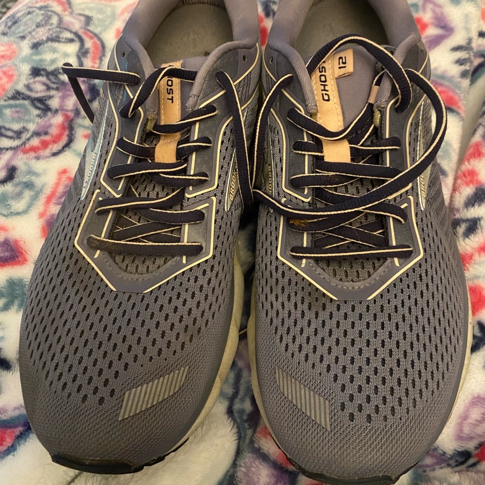 Woman’s Brooks Running Shoes size 10 - New